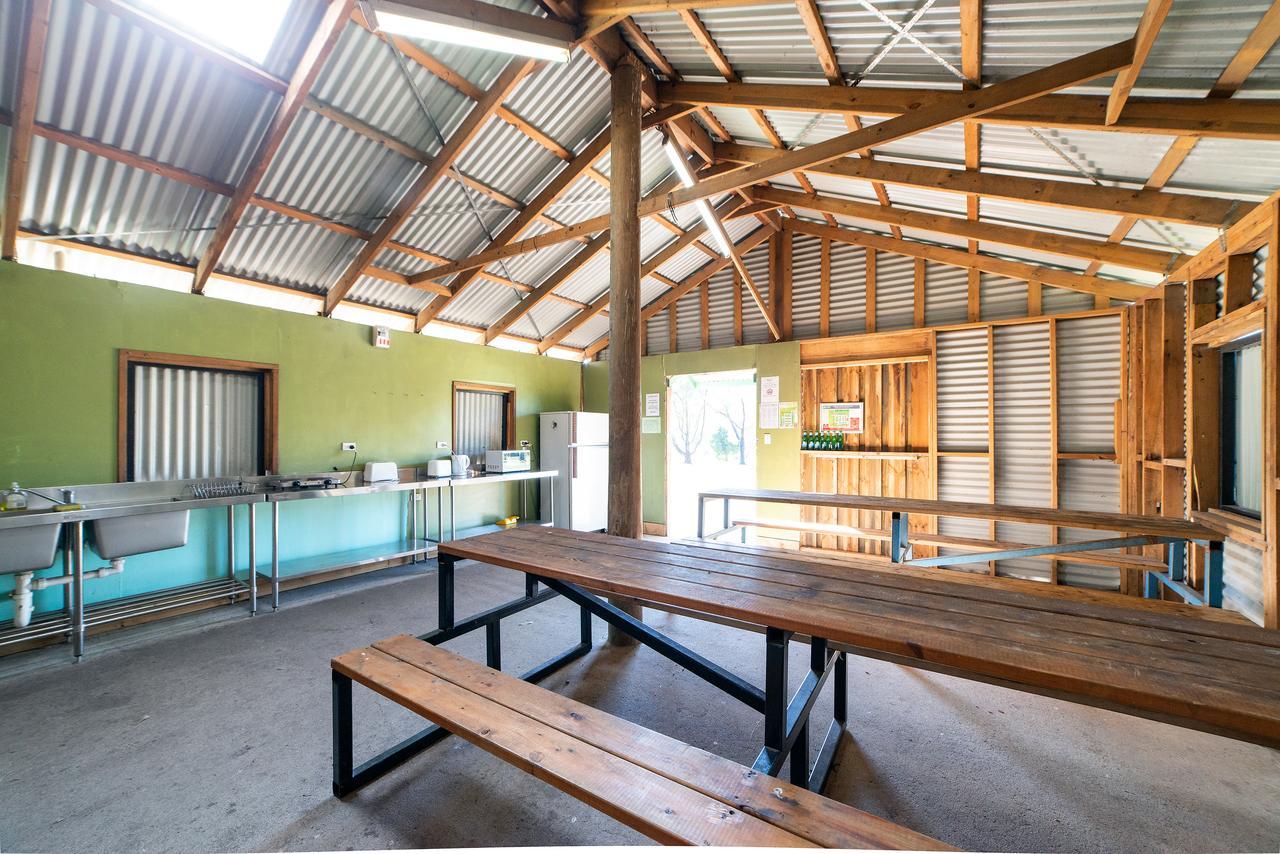 Breeze Holiday Parks - Grampians Halls Gap Bagian luar foto